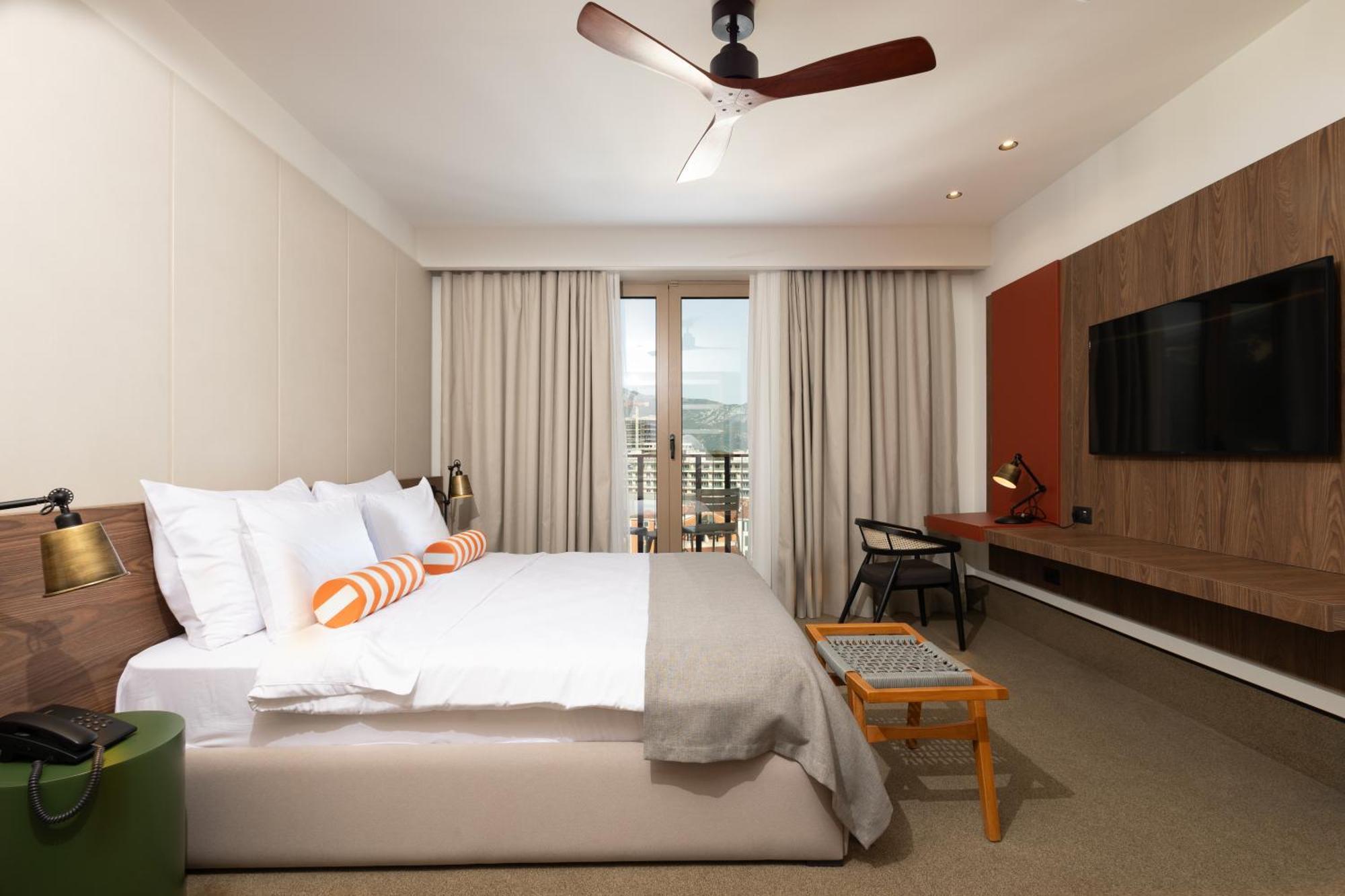 Infinity Hotel & More Budva Exterior foto